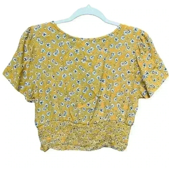 Forever 21 yellow white smocked floral print cropped v neck short sleeve top L - Picture 2 of 8